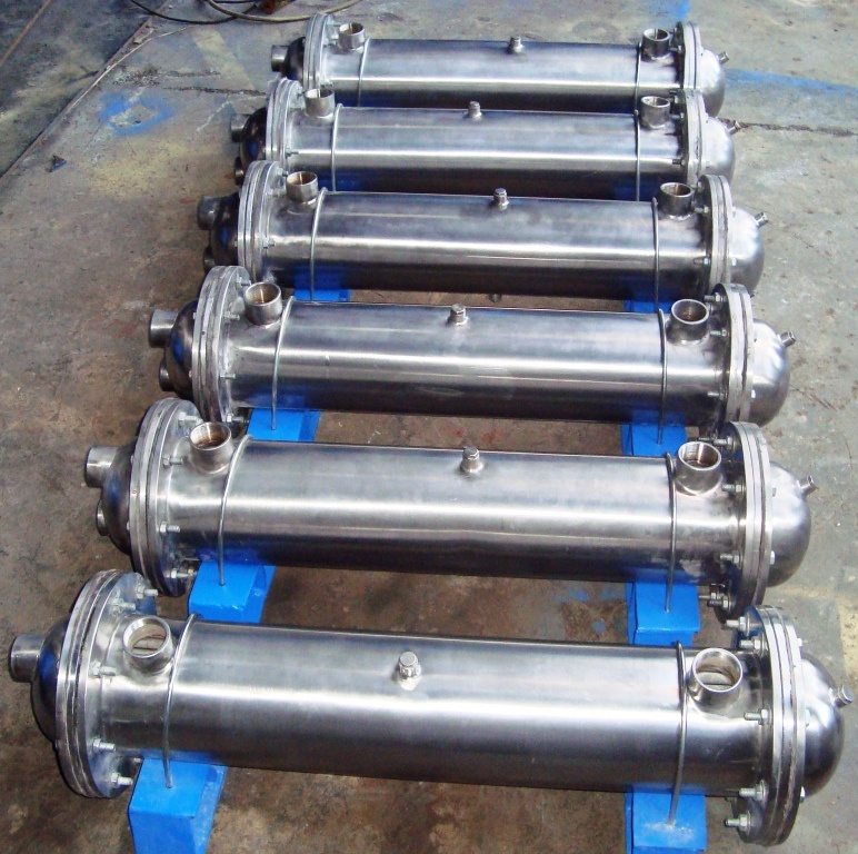 Rotary Cone Vacuum Dryer Manufacturers, Suppliers & Exporters